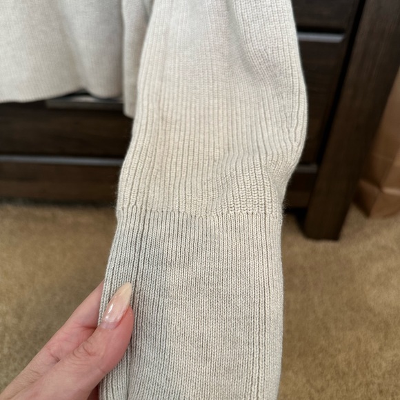 Lululemon Merino Wool blend Turtleneck Sweater - Picture 4 of 6